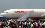 विमान हादसा : एयर इंडिया की फ्लाइट ने कैटरिंग वैन को मारी टक्कर
