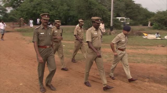 अब पुलिस वाले नही ले सकेंगे घूस, न कर सकेंगे अभद्र व्यवहार