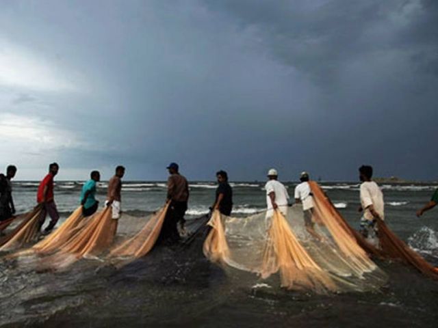 पाकिस्तान ने आजाद किये भारतीय मछुआरे