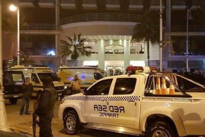 मिस्त्र के होटल में हमला, विदेशी पर्यटक घायल