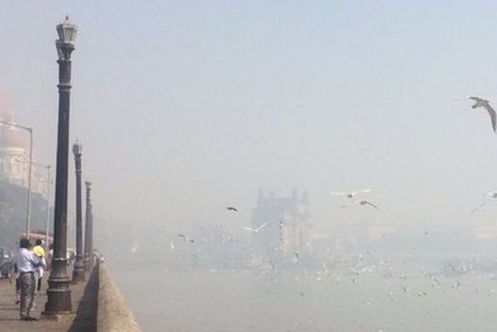 धुंआ-धुंआ हुआ मुंबई, लोगों को सांस लेने में हो रही तकलीफ