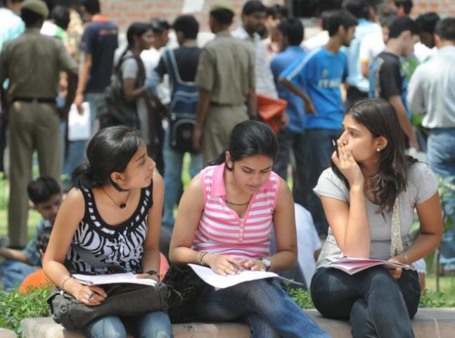 दिल्ली विश्वविद्यालय ने जारी की तीसरी कटऑफ लिस्ट