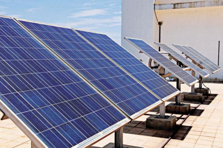 रेलवे स्टेशनों को रोशन करेगी सौर ऊर्जा