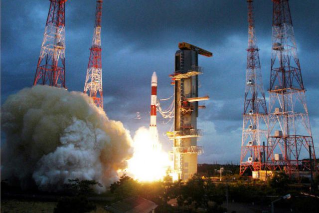भारत का महा-मिशन : एक साथ लांच करे 5 उपग्रह
