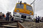 पश्चिम बंगाल में रेलवे कोच पटरी से उतरे