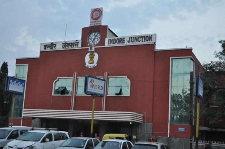 इंदौर रेलवे स्टेशन पर भी शुरू होगा भीड़ का नियंत्रण