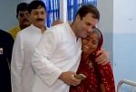 राहुल गांधी मिलने के लिए माँ बन गई महिला