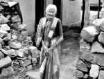 102 साल की बुजुर्ग महिला में जीता पंचायत चुनाव