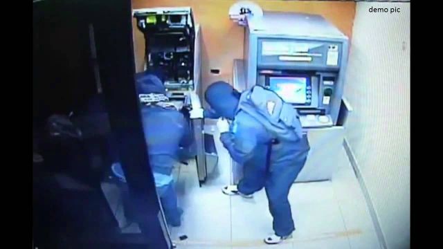 ATM ही उड़ा ले गए चोर