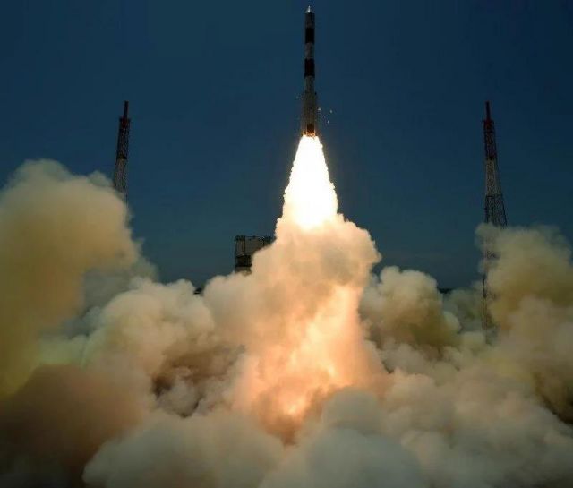 एक साथ 20 सैटेलाइटों को अंतरिक्ष भेजकर ISRO ने बनाया नया रिकॉर्ड