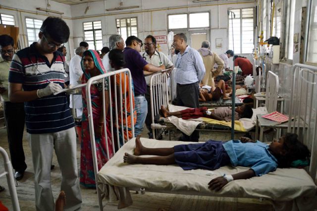 बिहार में मध्याह्न भोजन खाने से 50 बच्चे बीमार