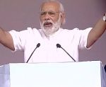 PM मोदी ने किया उज्जवला योजना का शुभारंभ, गैस सब्सिडी छोड़ने वालों को नमन