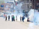 जम्मू एवं कश्मीर में आतंकवादियों के ग्रेनेड हमले में 14 घायल