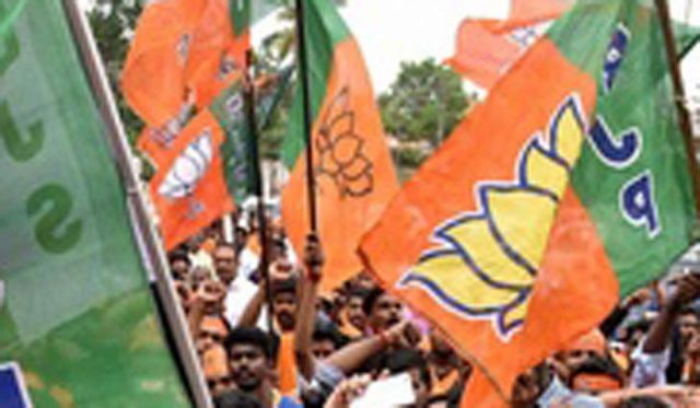 BJP ने कैसे पश्चिम बंगाल में बिगाड़ा गठबंधन और तृणमूल का खेल ?