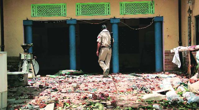 बल्लबगढ़ में हुआ सांप्रदायिक उपद्रव, 150 मुस्लिमों ने थाने में गुजारी रात