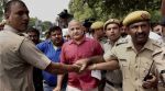 दिल्ली के डिप्टी CM सिसोदिया हिरासत में