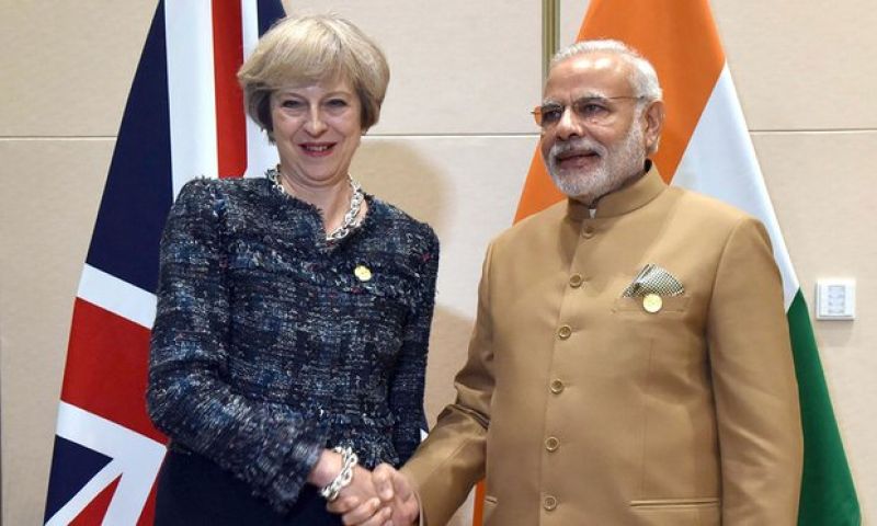 भारत पहुंची ब्रिटेन की प्रधानमंत्री, करेंगी PM मोदी से भेंट