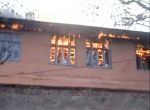 जम्मू कश्मीर में तनाव के हालात, दो स्कूल आग में स्वाहा