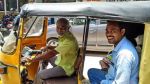 तेलंगाना में चला रहे मोदी आॅटो रिक्शा