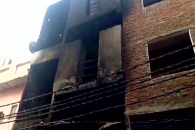 गाजियाबाद लेदर फेक्ट्री में भीषण आग से 13 मरे, 10  घायल