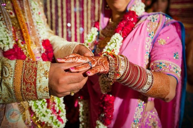 हाईकोर्ट ने कहा हिंदू महिला और ईसाई पुरुष की शादी वैध नहीं, एक का धर्म परिवर्तन जरूरी