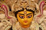 केले के पेड़ को पहनाते हैं साड़ी, करते हैं दुर्गा पूजन