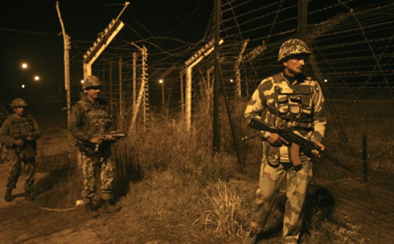 सेना पर हमला करने की कोशिश में कश्मीर में मौजूद 100 से ज्यादा आतंकी