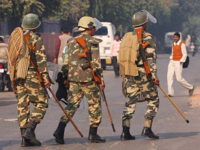 भारत में घुसे 5 पाकिस्तानी आतंकी, देशभर में हाई अलर्ट