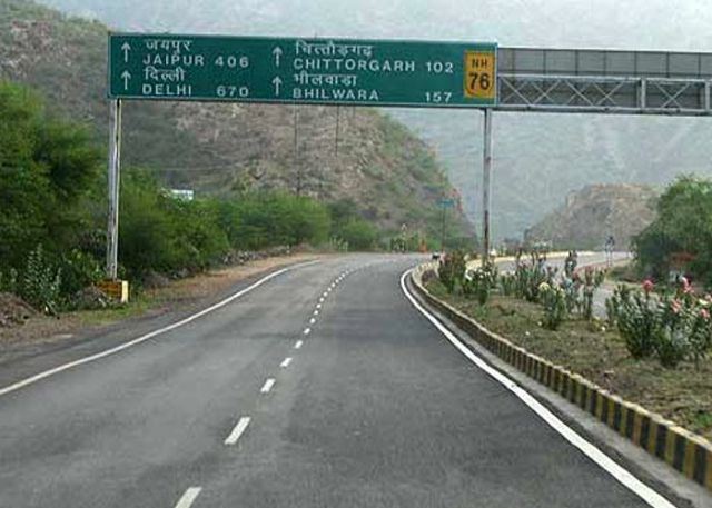 गडकरी ने कहा की जल्द ही जयपुर-दिल्ली राष्ट्रीय राजमार्ग की समस्या हल होगी