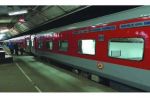 नई दिल्ली-डिब्रुगढ़ राजधानी एक्सप्रेस को पलटाने की नाकाम कोशिश, ट्रेन चालक की सतर्कता से बड़ा हादसा टला :उत्तरप्रदेश