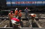 रेलवे में उठी वन रैंक वन पेंशन की मांग