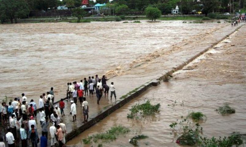 कर्नाटक, विदर्भ में बारिश से हाहाकार