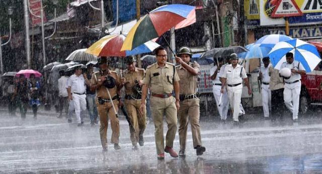 देखिए बारिश की कुछ खूबसूरत तस्वीरे...