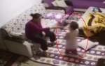 बच्चे को बेरहमी से पिटती माँ का विडियो हुआ वायरल
