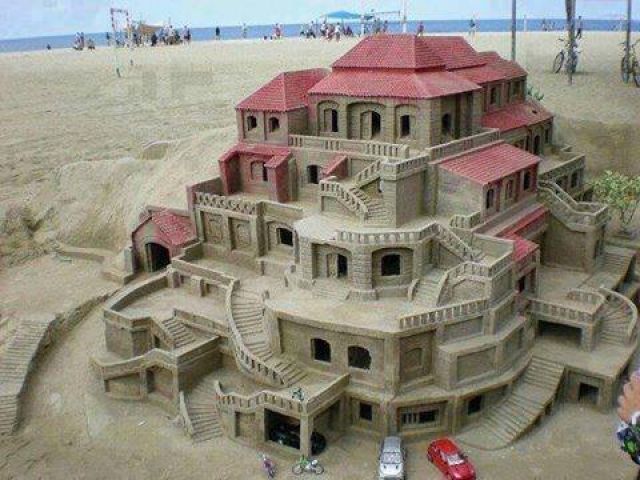 रेत के इतने खूबसूरत घर देखे है क्या आपने