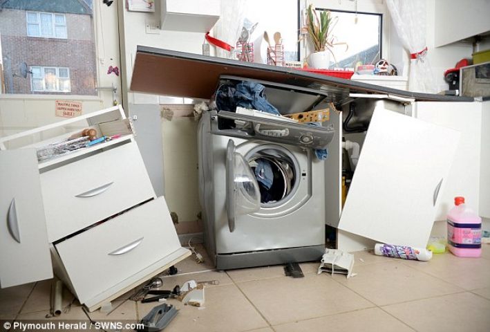वाशिंग मशीन इस्तेमाल करने वाले हो जाए सावधान वरना....
