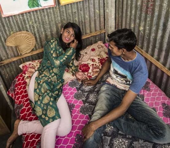 बांग्लादेश के इस 200 साल पुराने वैश्यालय में बीती है कितनी ही जिंदगियां