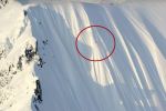 Video : स्कीइंग के दौरान 1600 फ़ीट से फिसला Skier, और फिर हुआ कुछ ऐसा