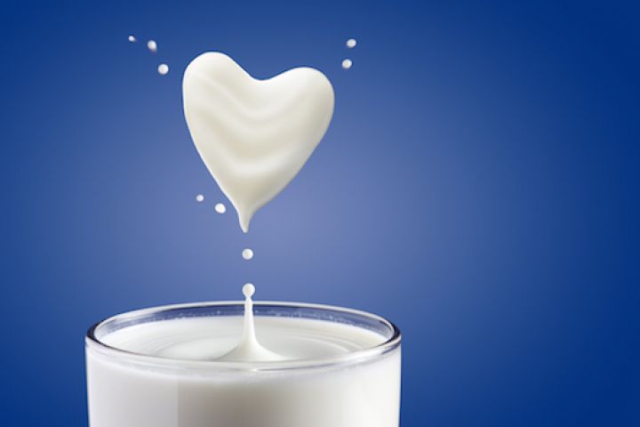 बिना फ्रिज़ का उपयोग करे कैसे रखे दूध को ताजा