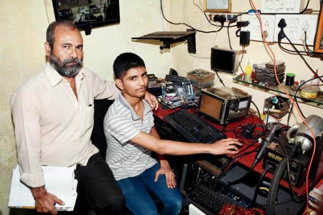 16 साल के छात्र ने बना दिया घर के कबाड़ से कम्प्यूटर