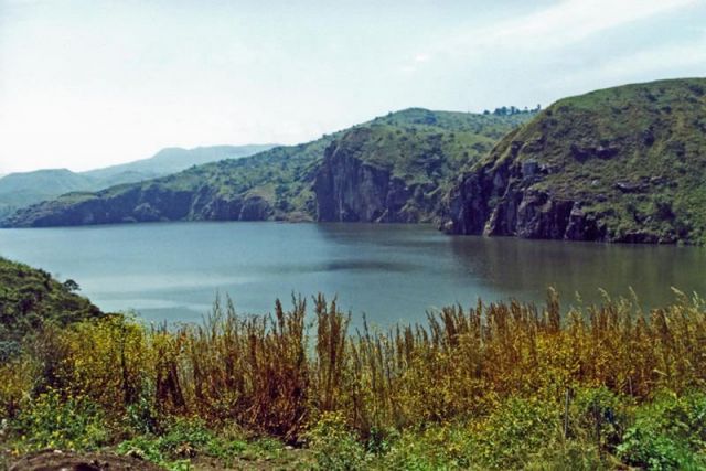 ये हैं दुनिया की 5 खतरनाक झील,जहाँ आपको कभी भी मौत आ सकती है