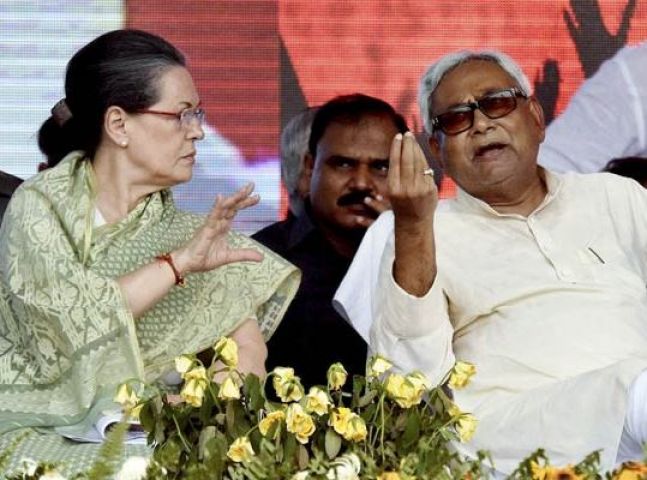 बंगाल-असम में आमने-सामने, तो केरल में साथ-साथ चुनाव लड़ेंगे JDU-कांग्रेस