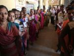 बिहार चुनाव : जारी है आखरी चरण की वोटिंग, 12 बजे तक हुआ 32 फीसदी मतदान