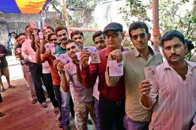 बिहार चुनाव : तीन घंटे में 20 प्रतिशत से अधिक मतदान