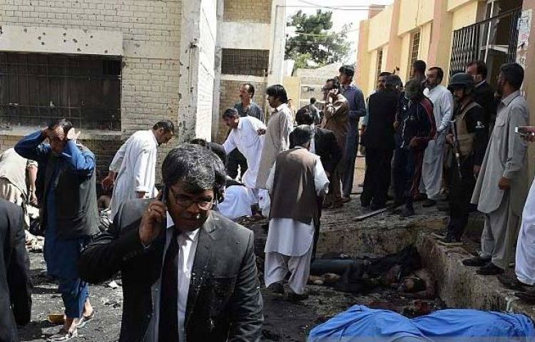 क्वेटा के सिविल हॉस्पिटल में बम धमाका, लगभग 30 की मौत