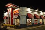 KFC स्टोर में चिकन लेने पहुंचे व्यक्ति को मिला मुर्गे का फेफड़ा