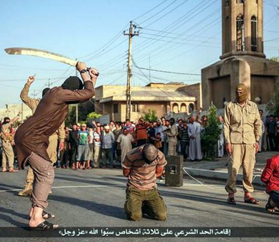 ISIS ने ईशनिंदा का आरोपी बताकर 3 लोगो का सिर कलम किया