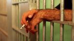 जेल में धूम्रपान पर प्रतिबंध, कैदियों ने किया विरोध