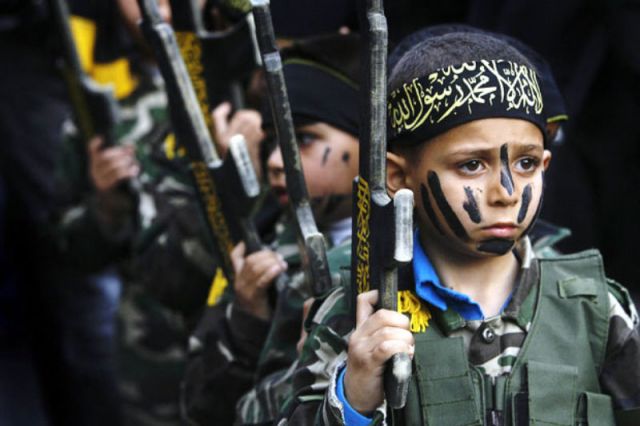 आईएस कर रहा है बाल सैनिकों का उपयोग