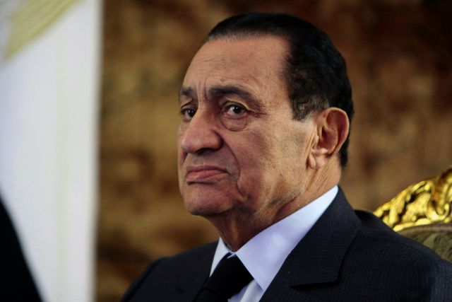 हुस्नी मुबारक और उनके दोनों बेटों को हुई 3 साल की जेल